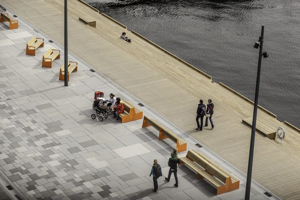 Vestre's design at Aker Brygge in Oslo, Norway. Photo: Tomasz Majewski