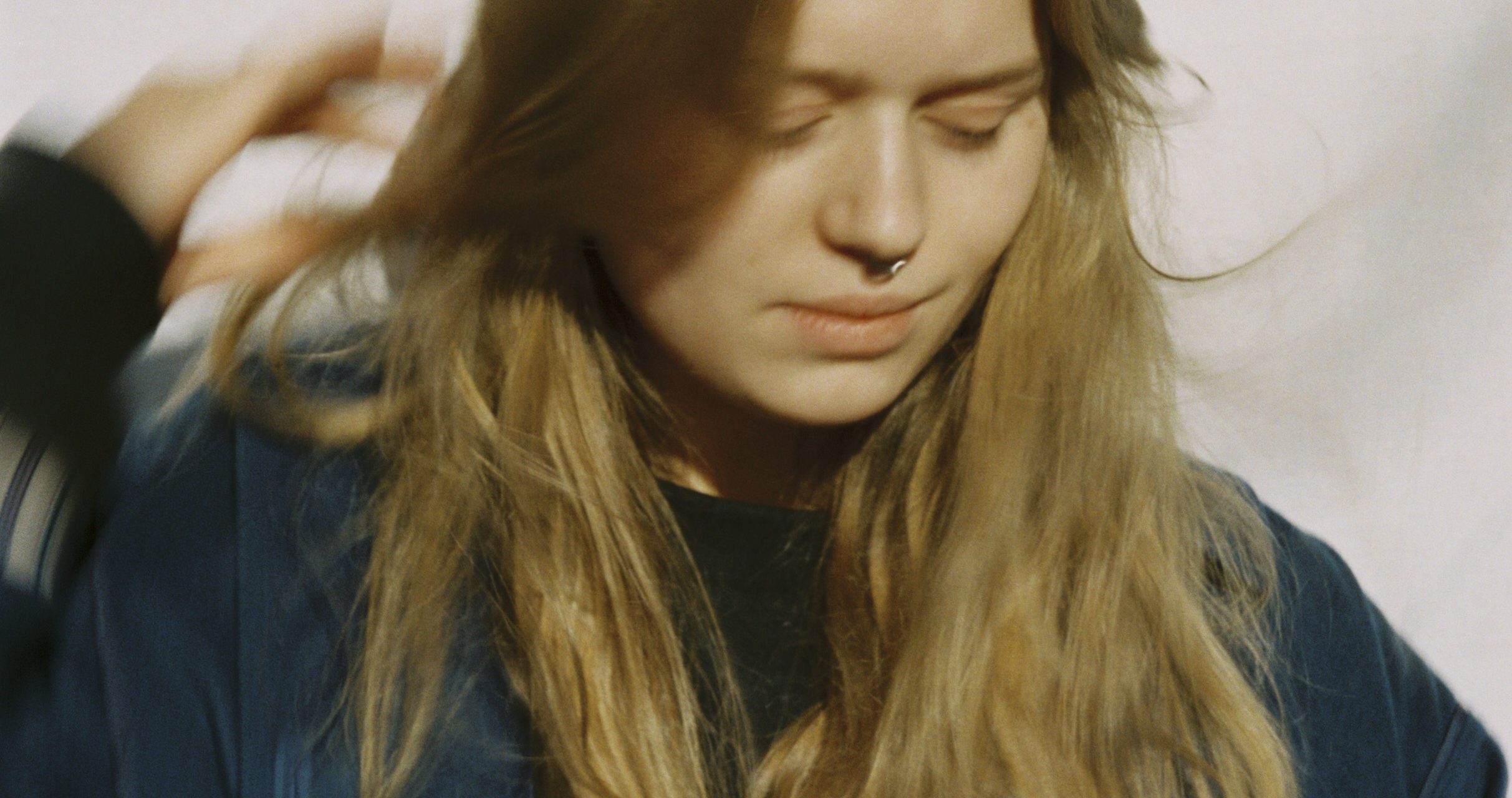 Top Track Girl in Red Watch You Sleep Norwegian Arts